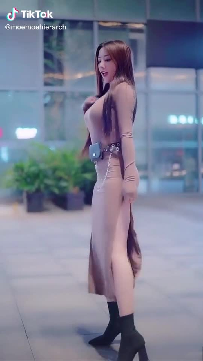 Jianhao Li (@cn_streetfashion) on TikTok 499