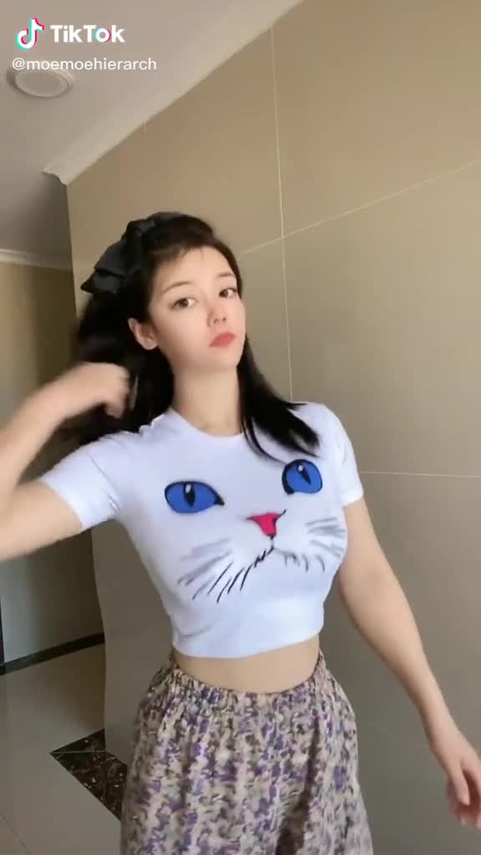 Jianhao Li (@cn_streetfashion) on TikTok 542