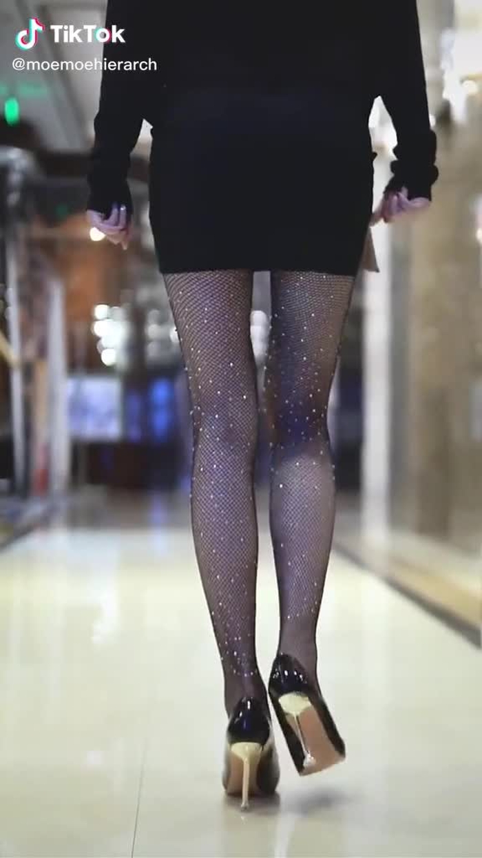 Jianhao Li (@cn_streetfashion) on TikTok 543