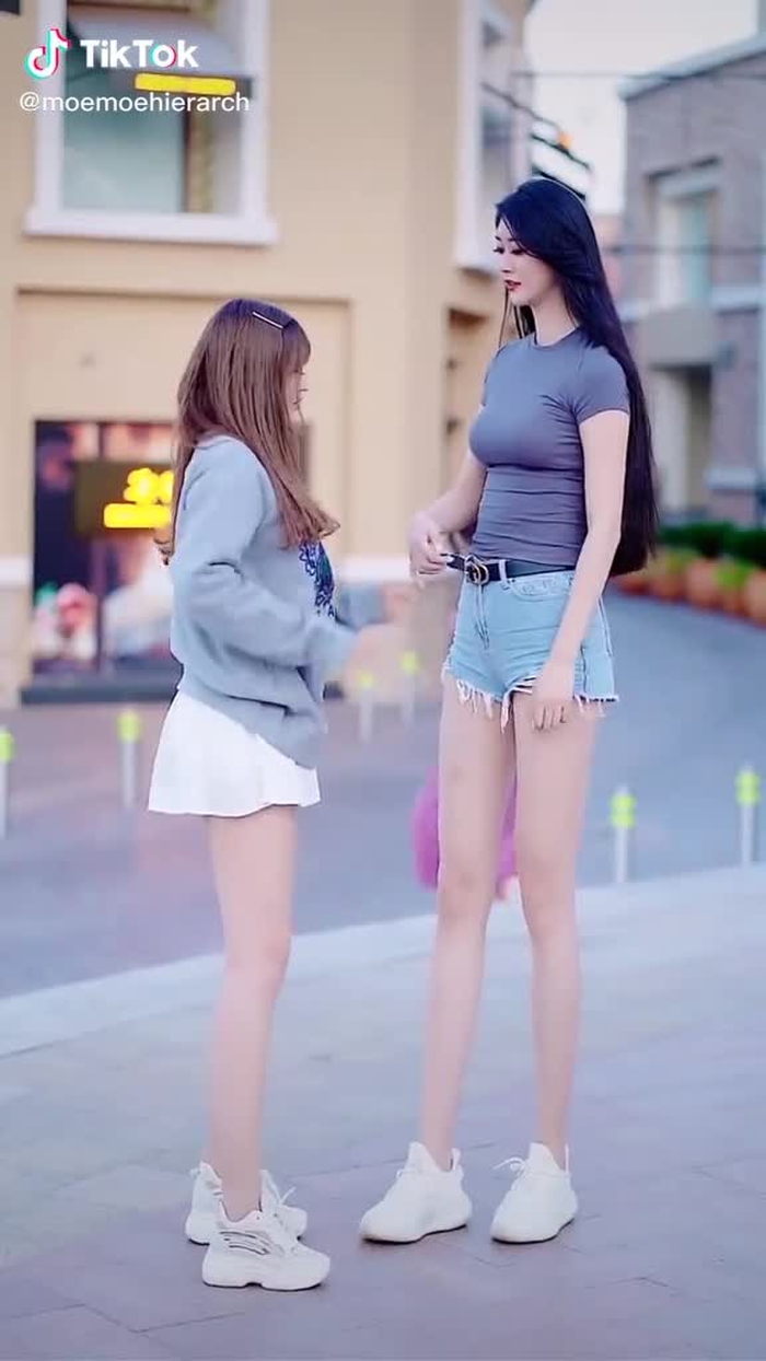 Who would you like to flirt with