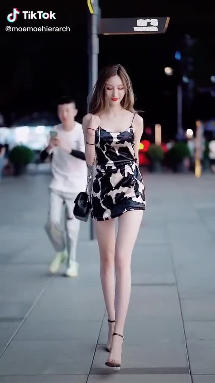 Jianhao Li (@cn_streetfashion) on TikTok 594