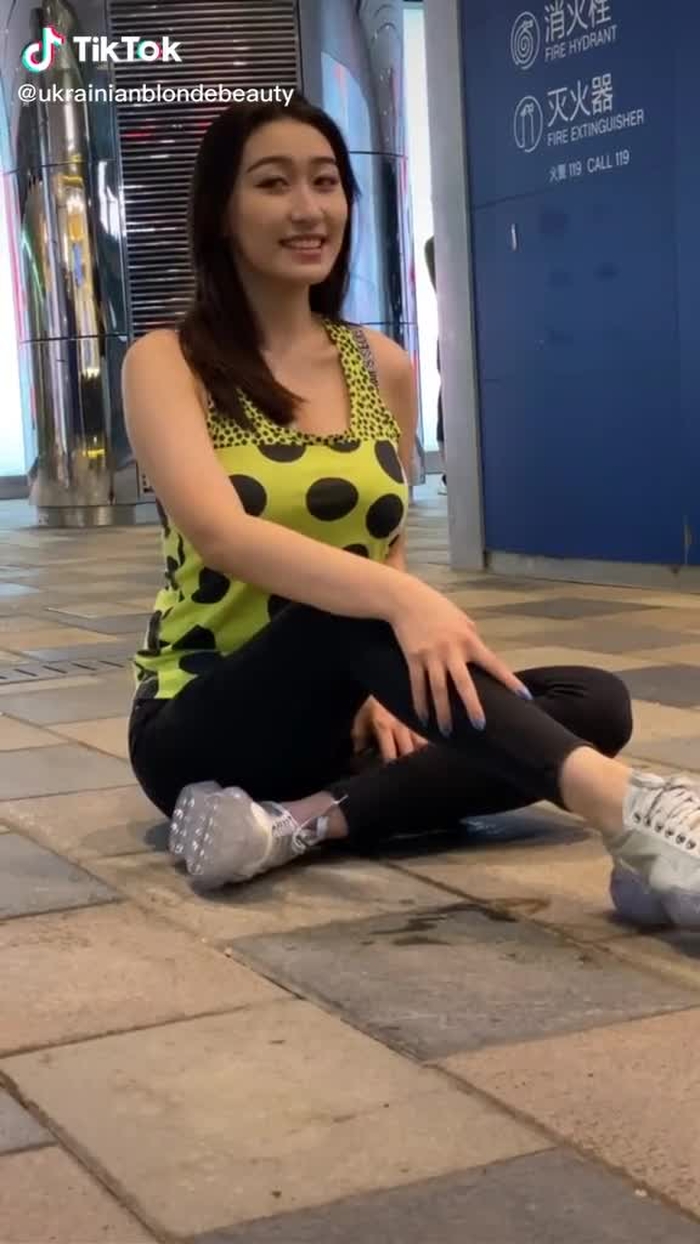 Will you hit on me ? 1