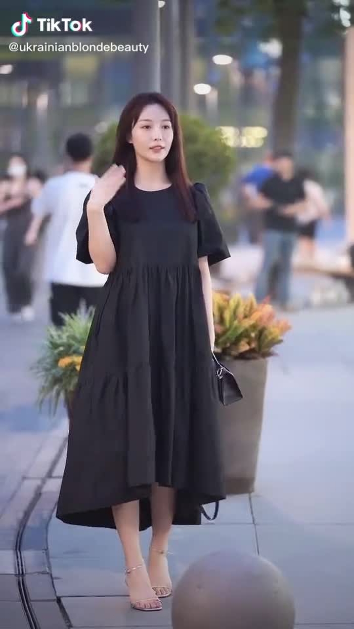 Weather is too hot, I am hot too