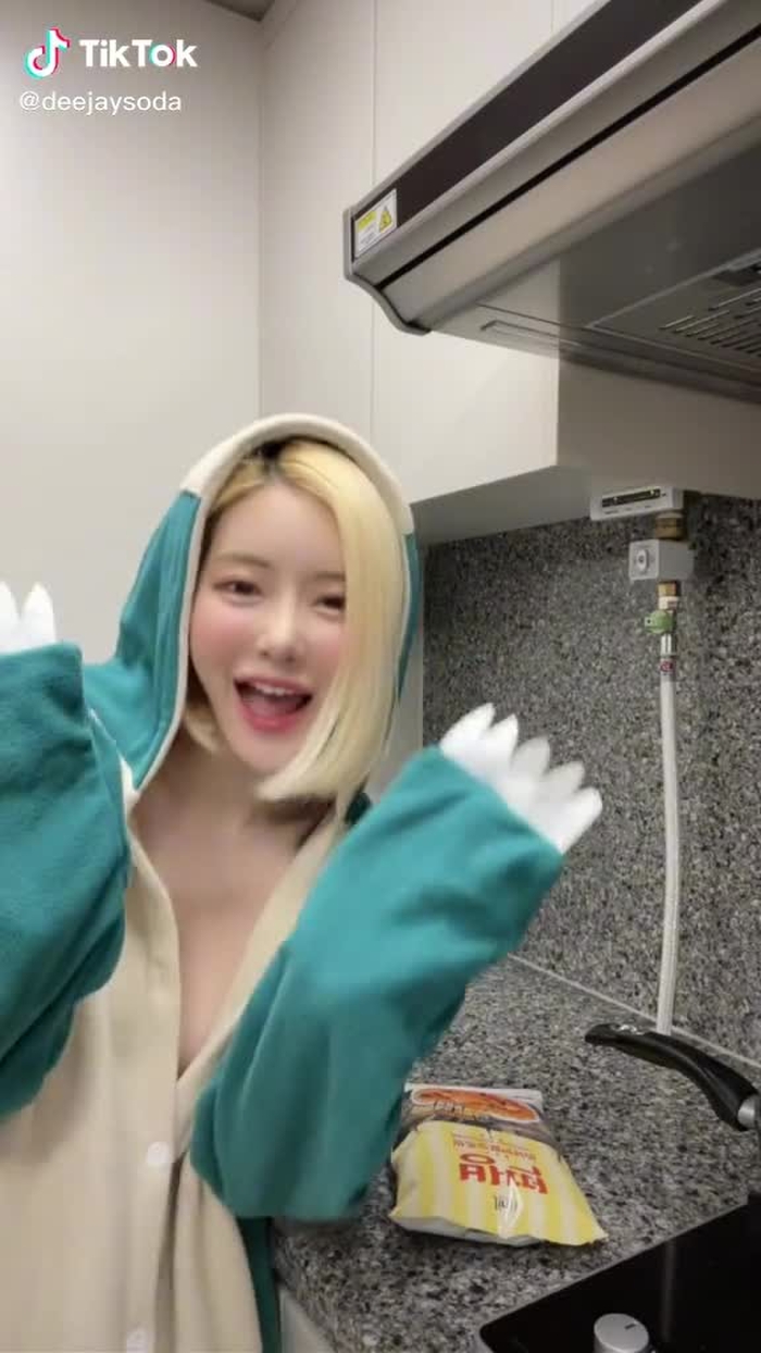 다들 저녁 뭐먹어? 나는 #떡볶이 ❤️ #djsoda 13