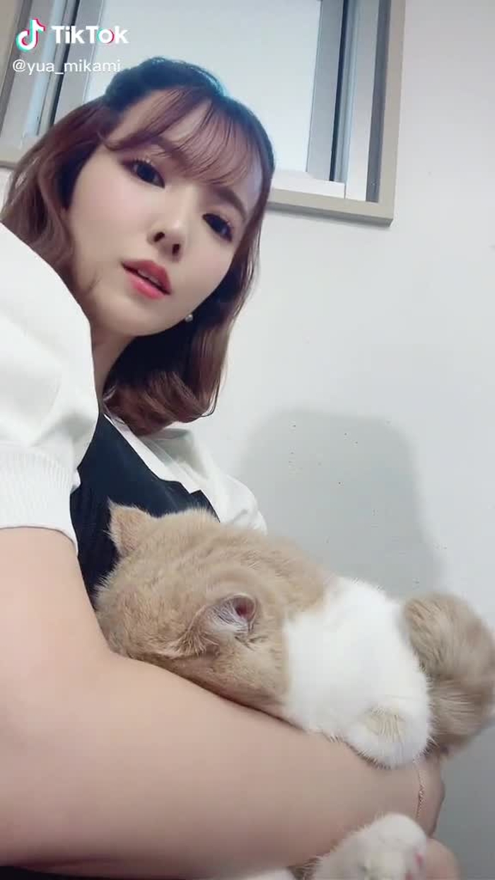 肉球がかわちすぎる🐈