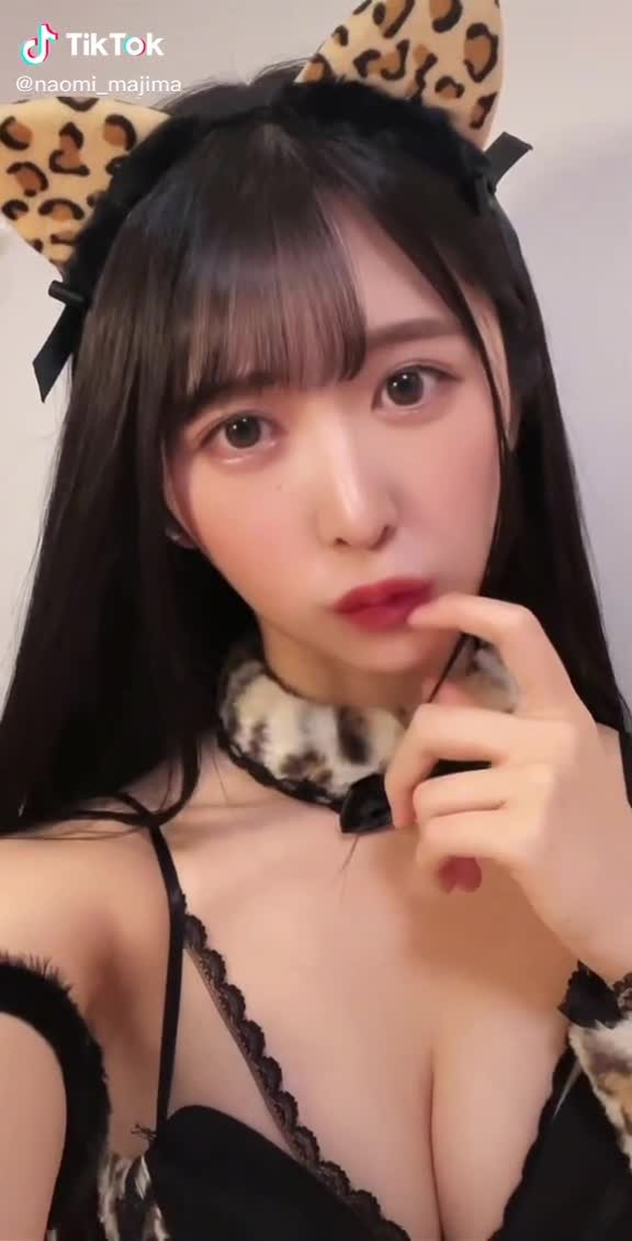 血を吸いそうな猫です😈💋🦇 #クズの本懐 #食べなくちゃ #茜先生 #おすすめ #fyp #猫 #コスプレ #ハロウィン