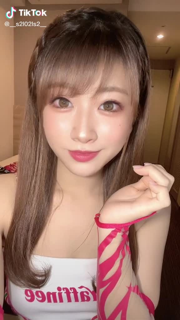 音に合わせるの大変笑笑#洗濯やっちゃお #気分は晴れマーク #レースクイーン