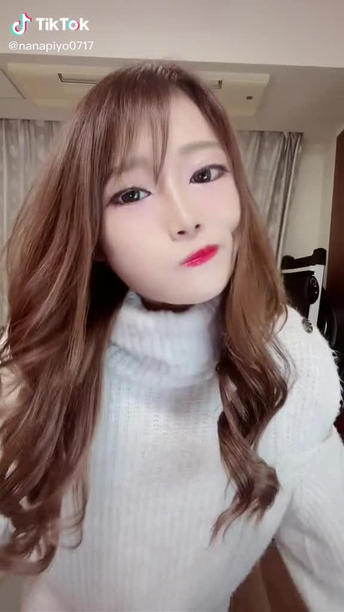 TikTok (ティックトック) で 七海ひな🐣💕 (@nanapiyo0717) の動画を見る 179