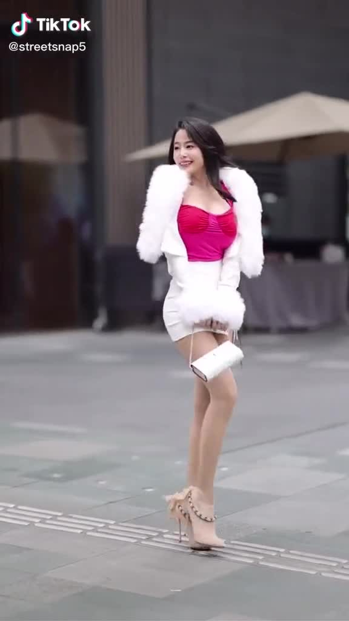 This girl is so perfect#fashion #style #girl #fyp #streetfashion