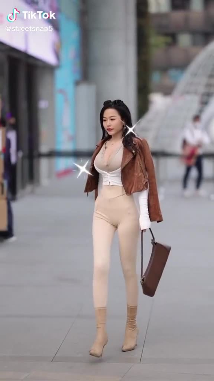 #fashion #style #girl #fyp #beautiful #chinastyle #streetfashion #beauty #chinastreetstyle 18