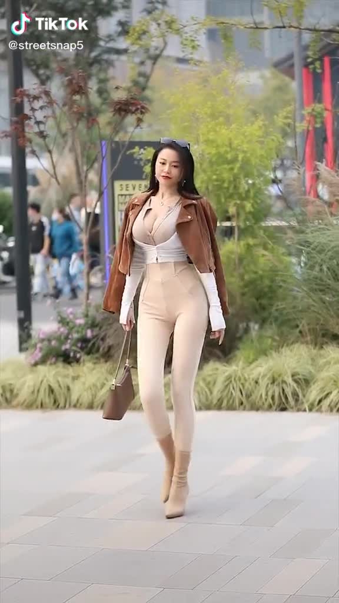 #fashion #style #girl #fyp #beautiful #chinastyle #streetfashion #beauty #chinastreetstyle 97
