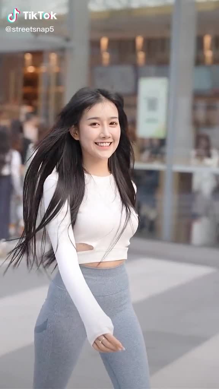 #fashion #style #girl #foryou #fyp #beautiful #chinastyle #streetfashion #model #beauty #chinastreetstyle 1