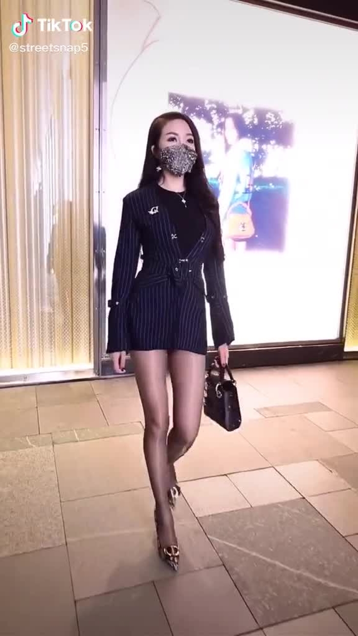 #longlegs #fashion #beauty #fyp #girl #streetfashion #streetfashion2020 #chinastyle #style