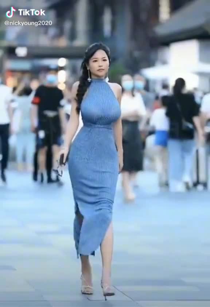 this body saves a lot of lot of cloth🔥🔥🥰#savealotfoodstores #viral #prettygirl