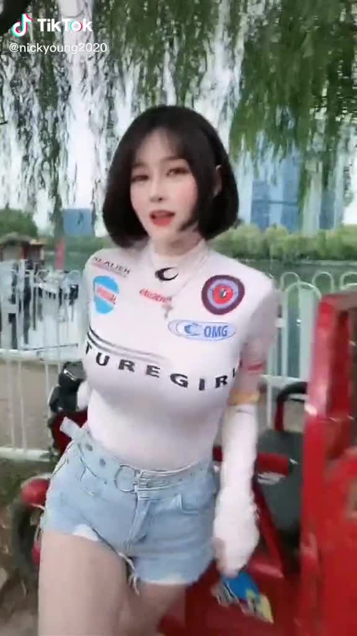 will you dance for me?😘😘😘#chinastreetstyle #hotbody #asianbeauty #hotgirl #sexylady #dance