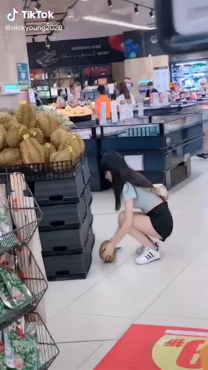 Who are you buying this for ?😂😂😂#chinastreetstyle #asianbeauty #hotgirl #sexylady