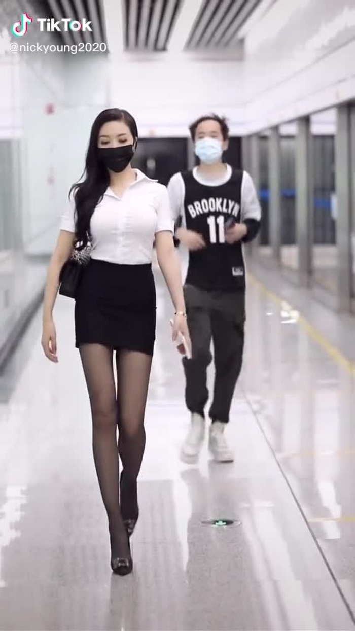 she said: no thanks, you are not my type ?🤪#chinafashion #chinastreetwear #chinastreetstyle #asisnbeauty #fyp