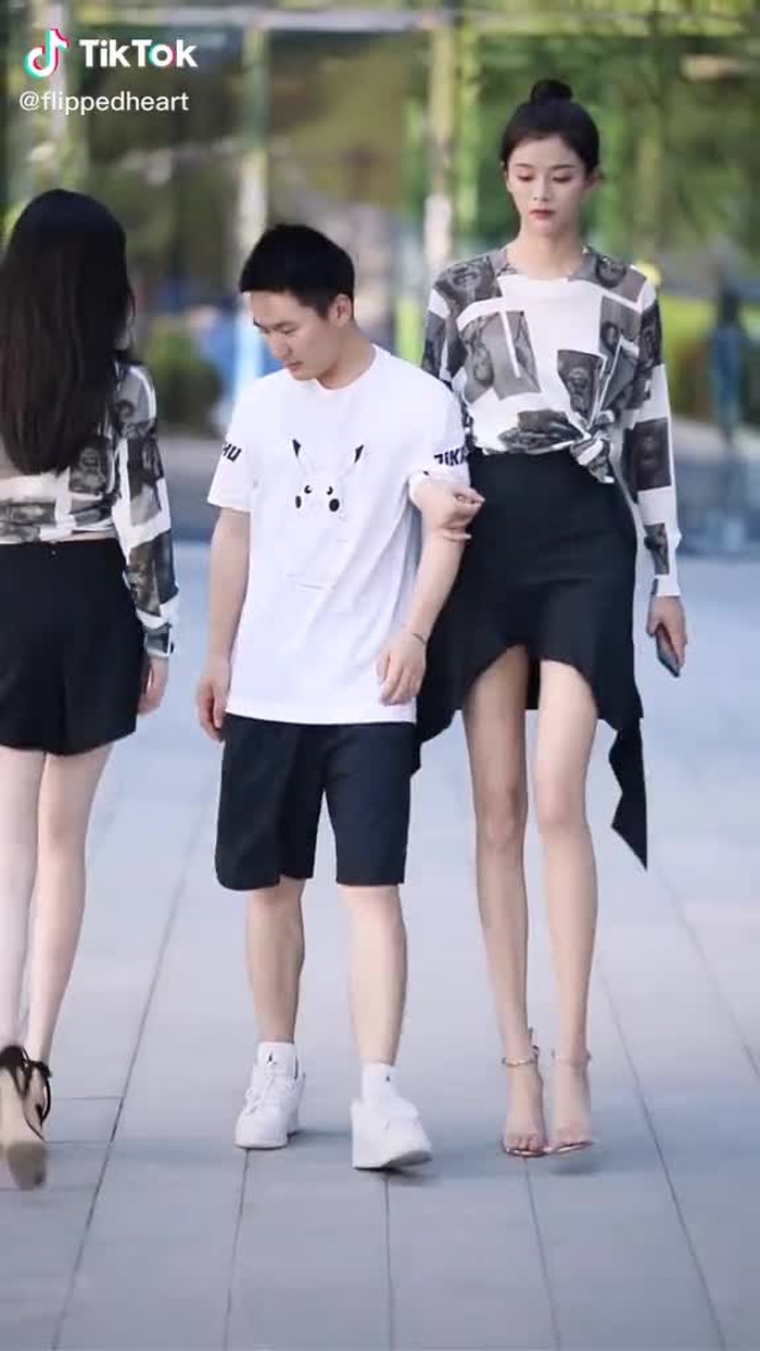 I am wondering how they get together😂#girlfriend