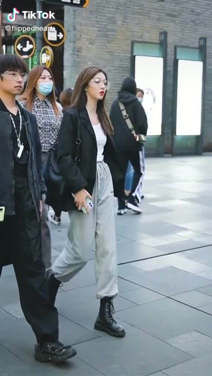 nice glasses for protecting virus😭#chinastreetstyle #chinesestreetwear #asianbeauty