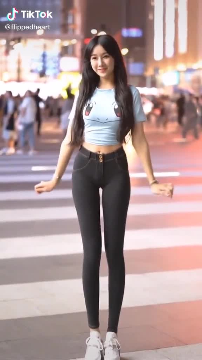 nice dance, girl😘😘😘#chinesestreetwear #asianbeauty #chinastreetstyle