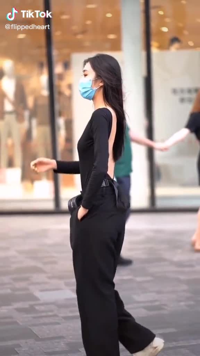 the best back I ve ever seen😍😍😍#chinesestreetwear #chinastreetstyle #asianbeauty