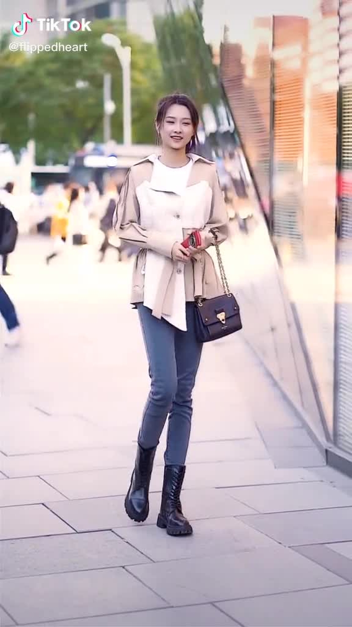 Do you see the sunshine🤪🤪🤪#chinesestreetwear #chinastyle #chinastreetstyle #asianbeauty