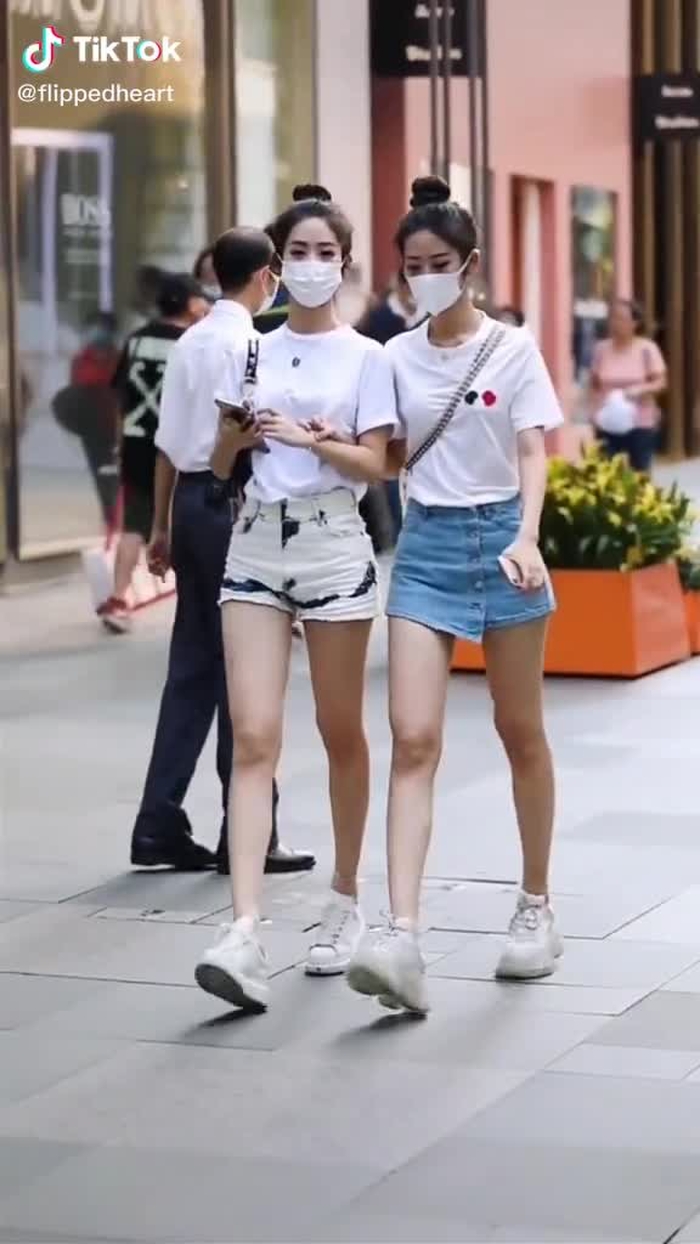 lovely twins😍😍😘