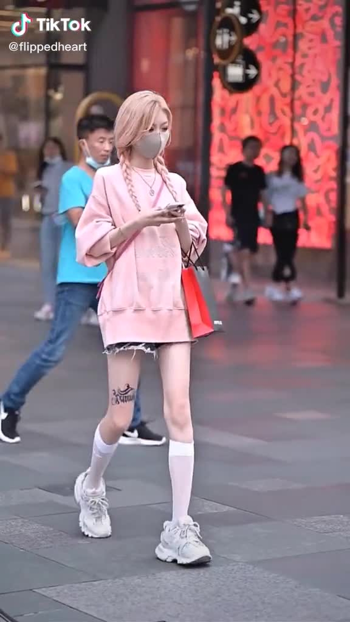 Cute girl😘 1