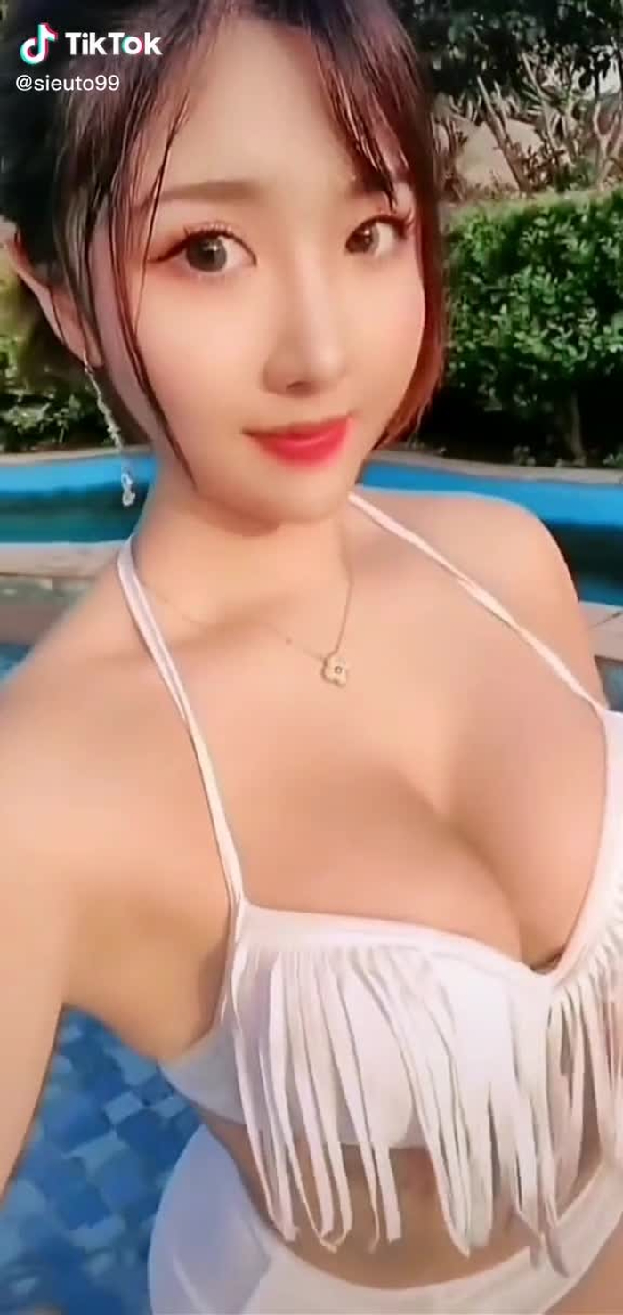 #xuhuongtiktok #xuhuong#sieuto #sieuto99 #gaixinh #gaixinhtiktok #nguckhung #nguckhung99 147