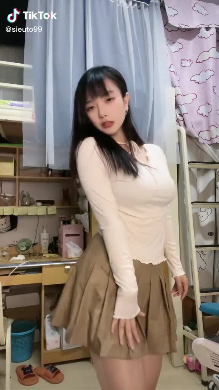 #xuhuongtiktok #xuhuong#sieuto #sieuto99 #gaixinh #gaixinhtiktok #nguckhung #nguckhung99 252