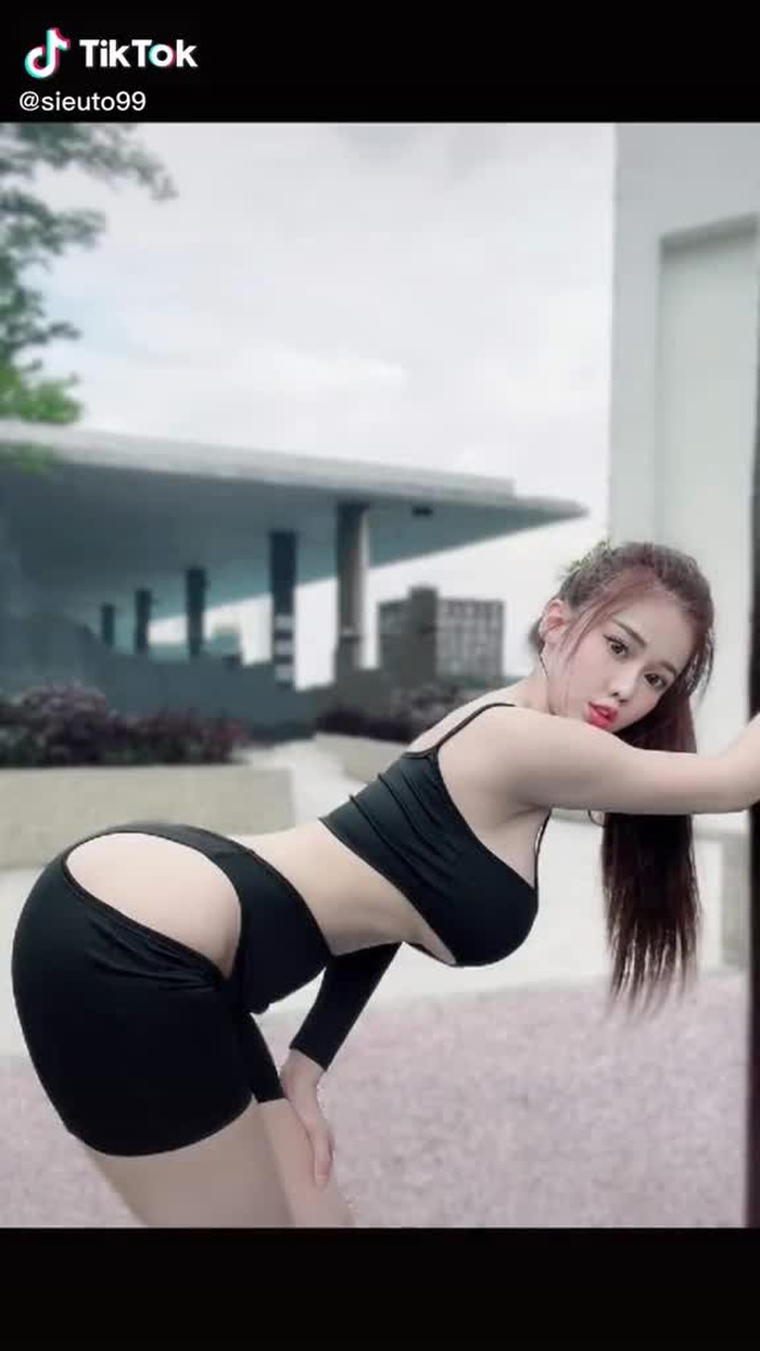 #xuhuongtiktok #sieuto99 #gaixinh #nguckhung99 145
