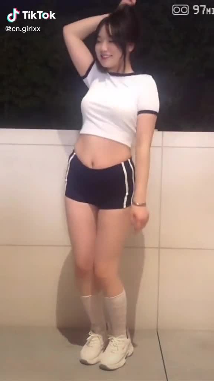 CN.Girl 💋 (@cn.girlxx) on TikTok 2