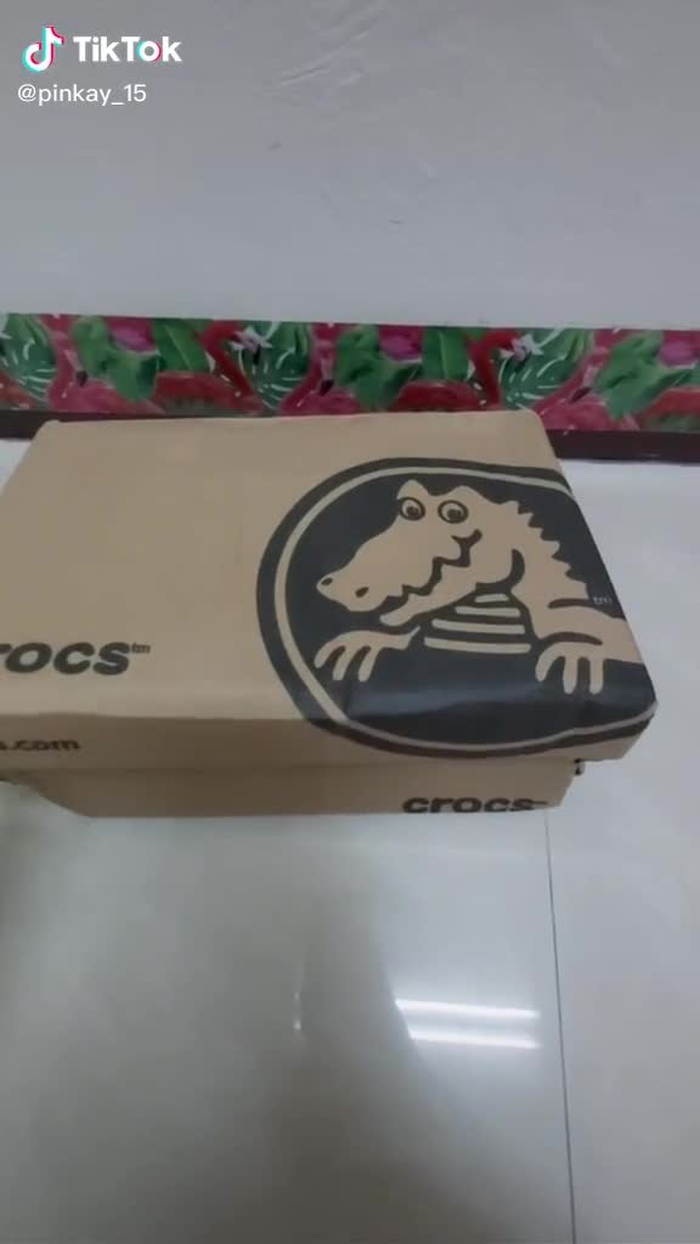 crocs  adik.😊😇😊#crocs #pageforyou
