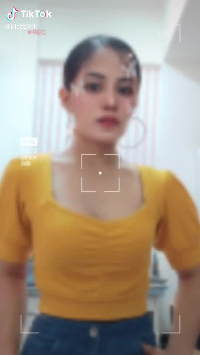 #你好夏天 team yellow hehe..