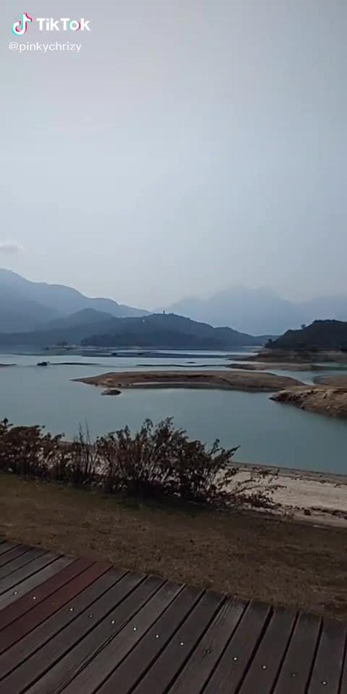 sun moonlake. 🚣‍♀️ no water.😔#foryoupage❤️❤️ #filipinagirl🇵🇭 #taiwantiktokers