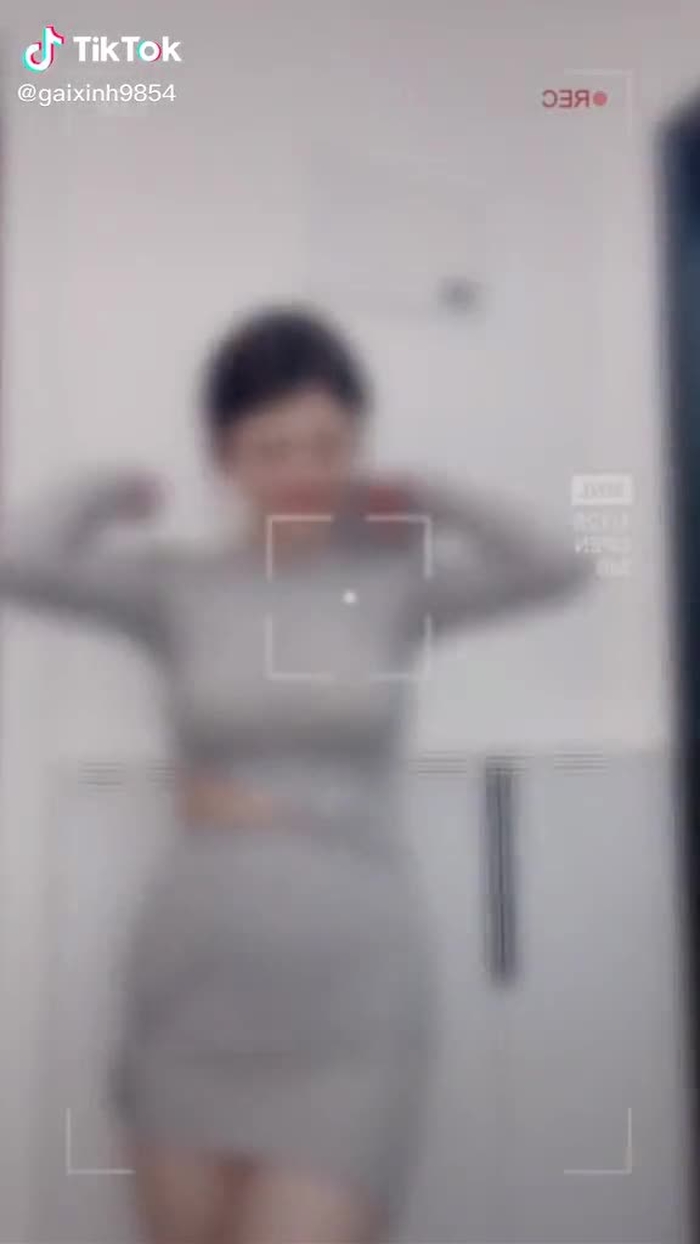 #xuhuong #xuhuongtiktok #gaixinh #trending #foryou #fyp #tik_tok #tiktokindia 9