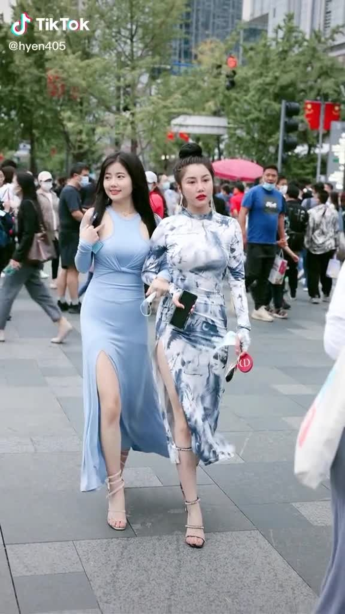 想选哪个呢？ #fypシ #chinesestreetfashion #chinastreetstyle #gaixinh #streetfashion #streetwear #streetstyle #girl #fashion