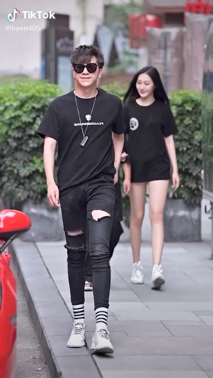 来日不一定方长，再见不一定再见～  #chinesestreetfashion #streetfashion #fypシ #douyin #streetwear #streetfashion #gaixinh #couple