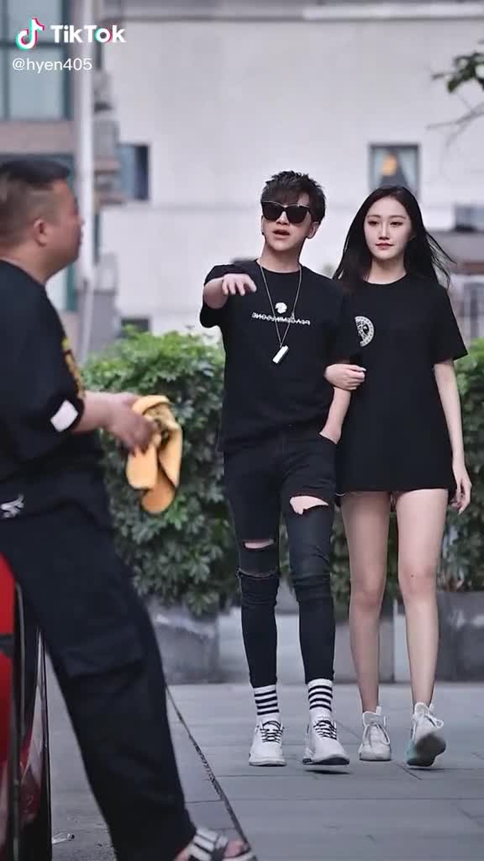 大叔这是什么神仙操作？#chinesestreetfashion #chinastreetstyle #gaixinh #fypシ #douyin