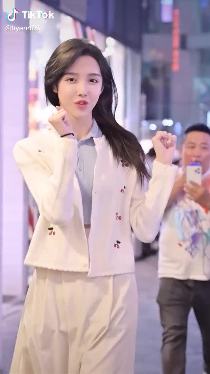 大网红艾比 ##chinesestreetfashion #chinastreetstyle #gaixinh #fypシ #douyin