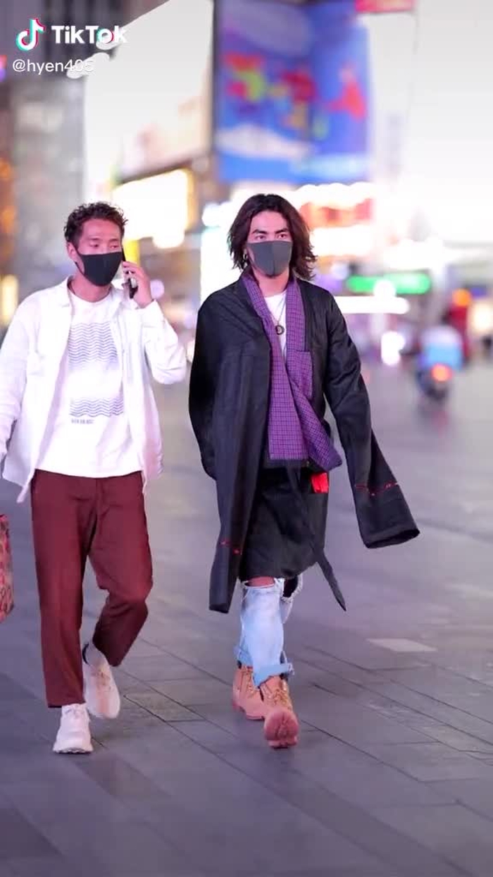 戴口罩😷  #streetfashion #style #fashion #chinesestreetfashion