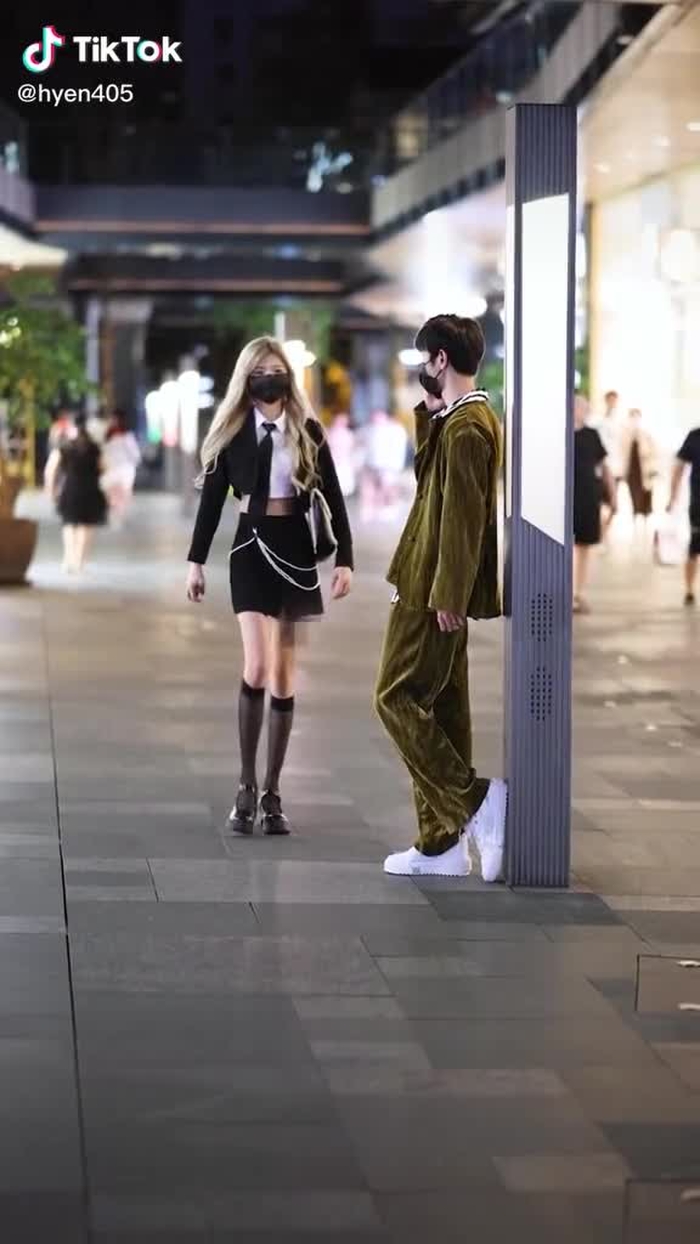 小哥哥都懵了 #fypシ #chinesestreetfashion #gaixinh #streetfashion