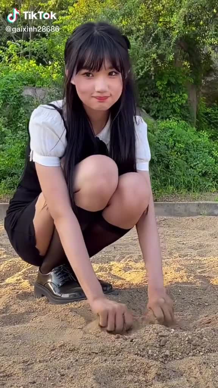 Nghịch đất này 😍😍. #xuhuong #gaixinh #gai