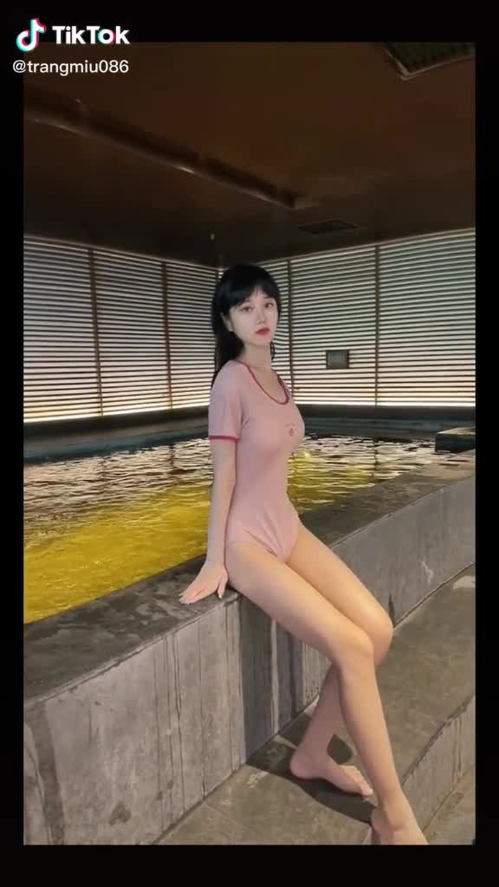 lên muộn thế này có ai xem không nhỉ #xuhuong #gaixinh #fypシ