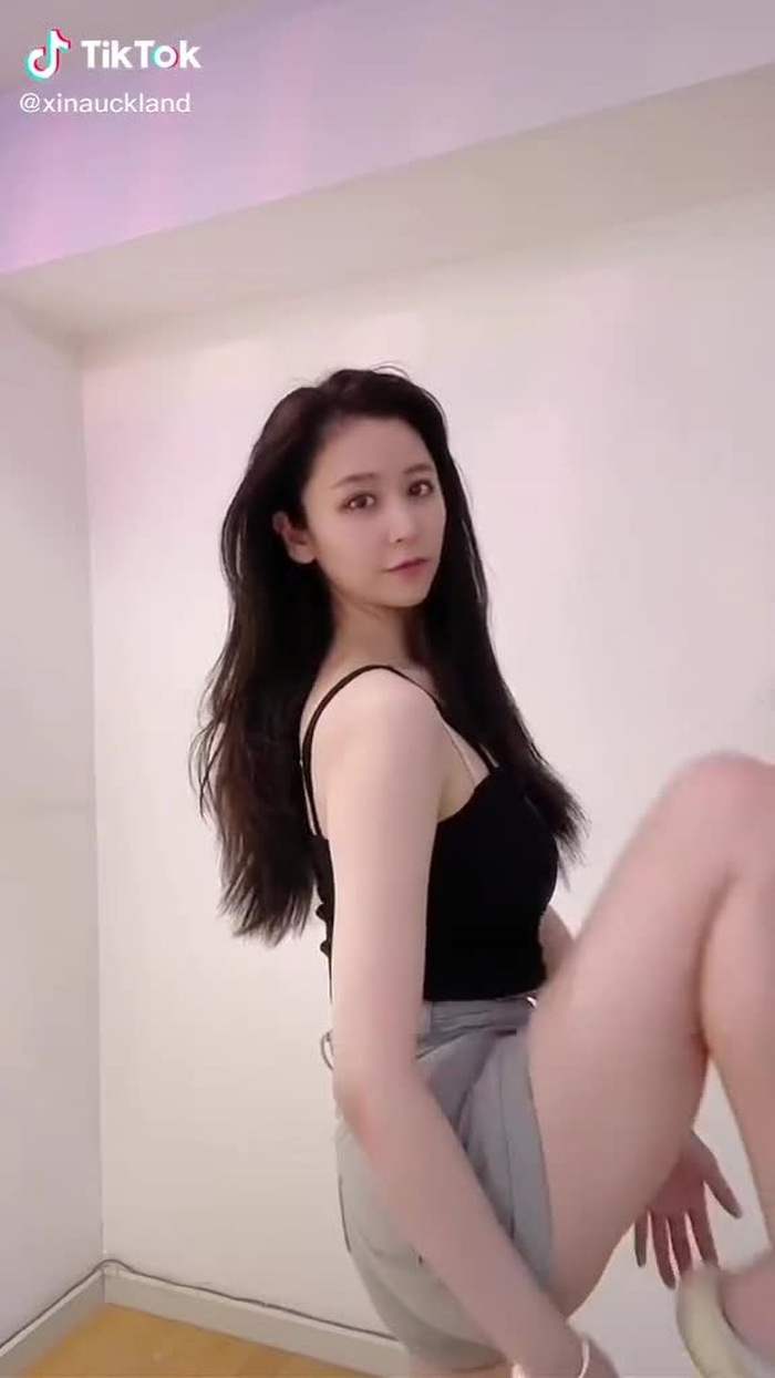 🧘‍♀️🧘‍♀️#Yoga #prettygirl #cute @tiktok