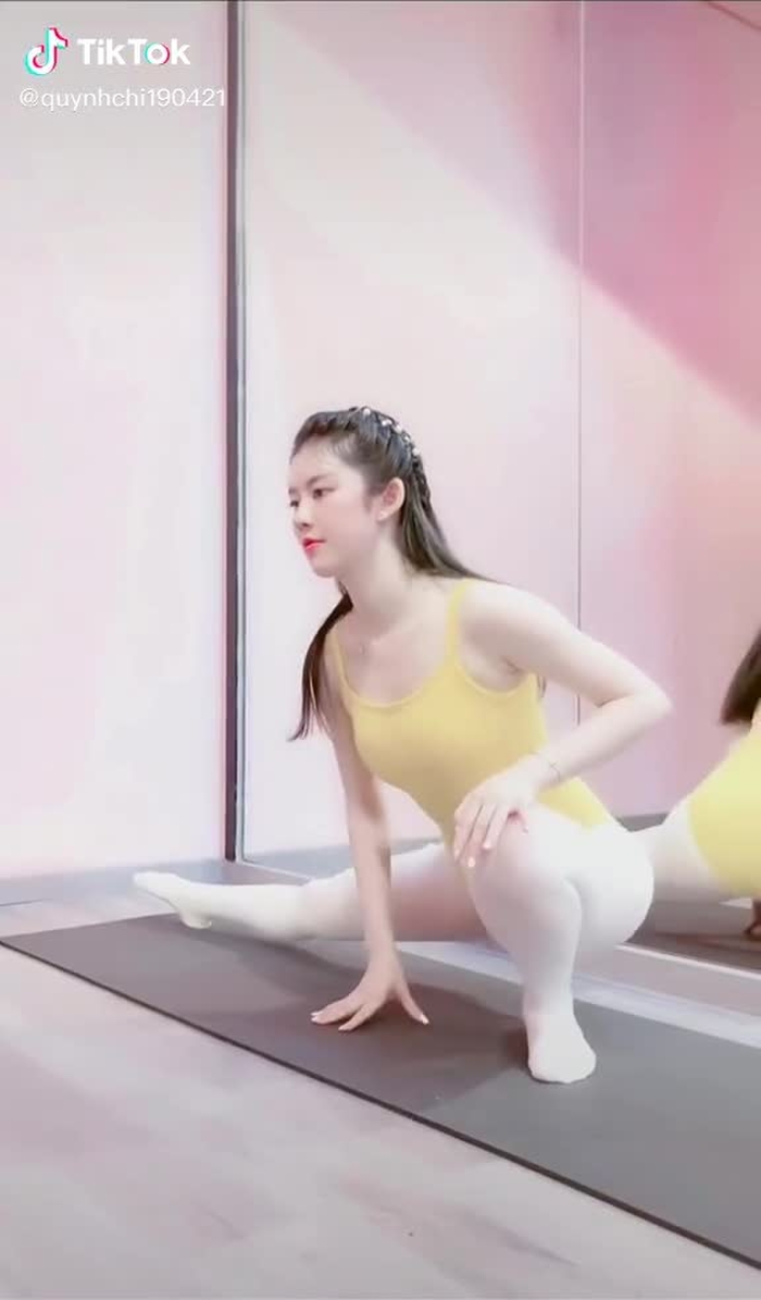 Cùng tập luyện xong ngủ ngon nào cả nhà #ChaMeManhKhoeNhe #RapperTuTin