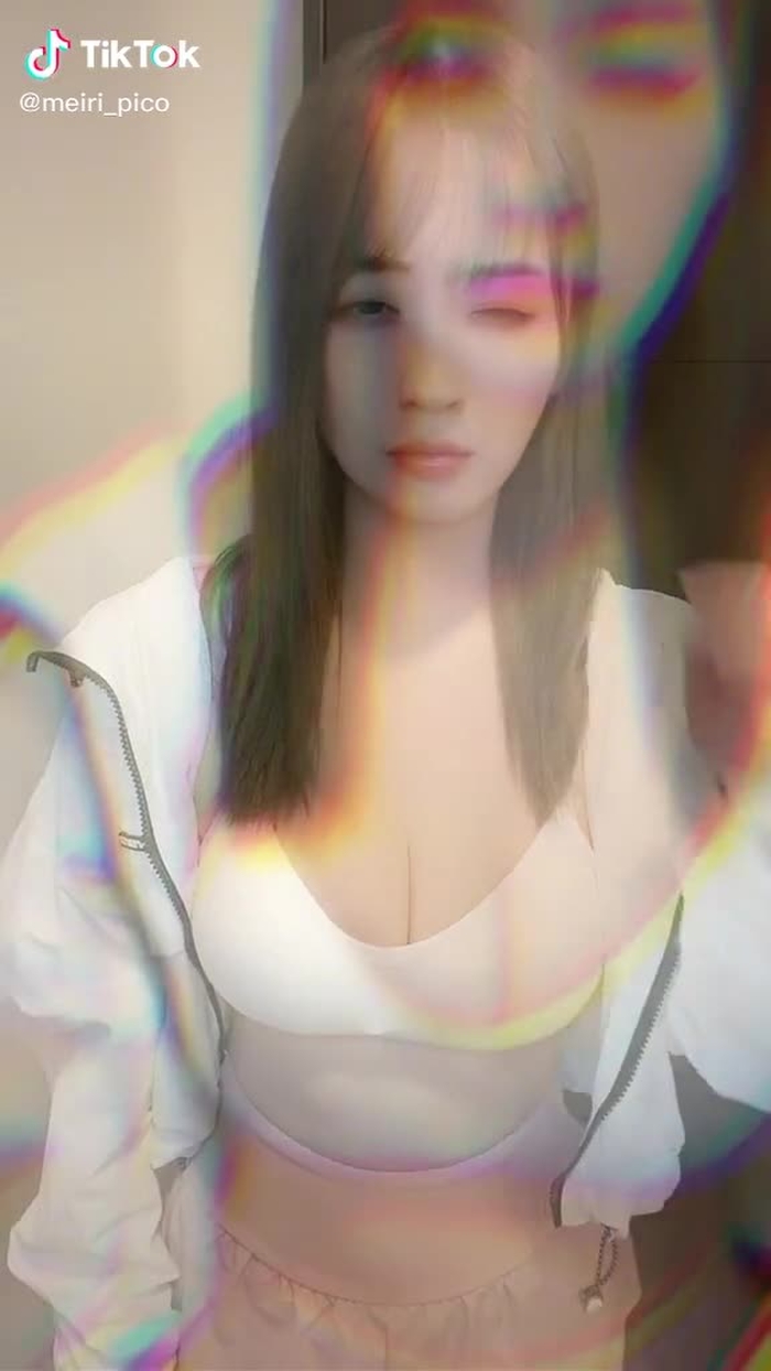 TikTokでメイリ🌸meiri(美梨)さんをチェック！