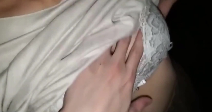 【おっぱいGIF】セクシーなブラで隠されたオッパイのエロGIF 20枚 1
