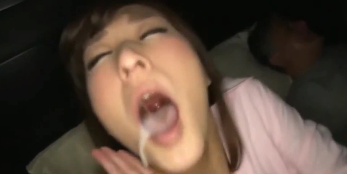 【口内射精GIF】お姉さんのお口に大量ザーメン放出エロGIF 21枚 9
