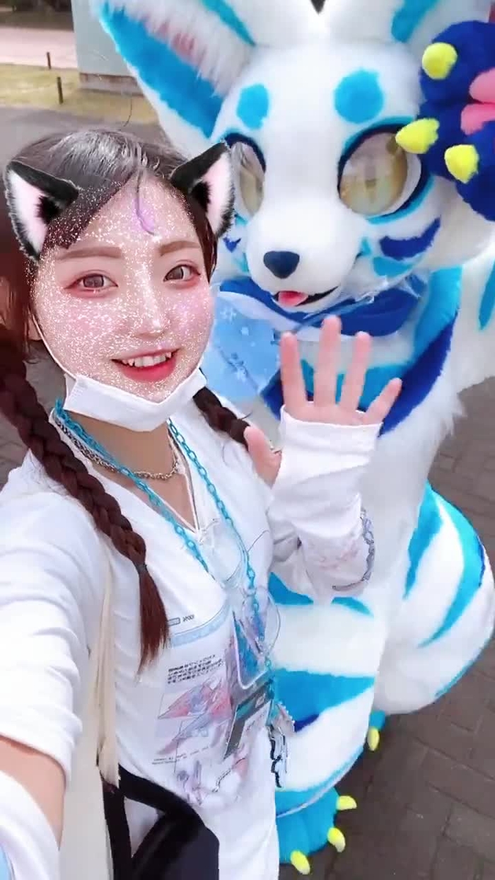 凸守たかね 1